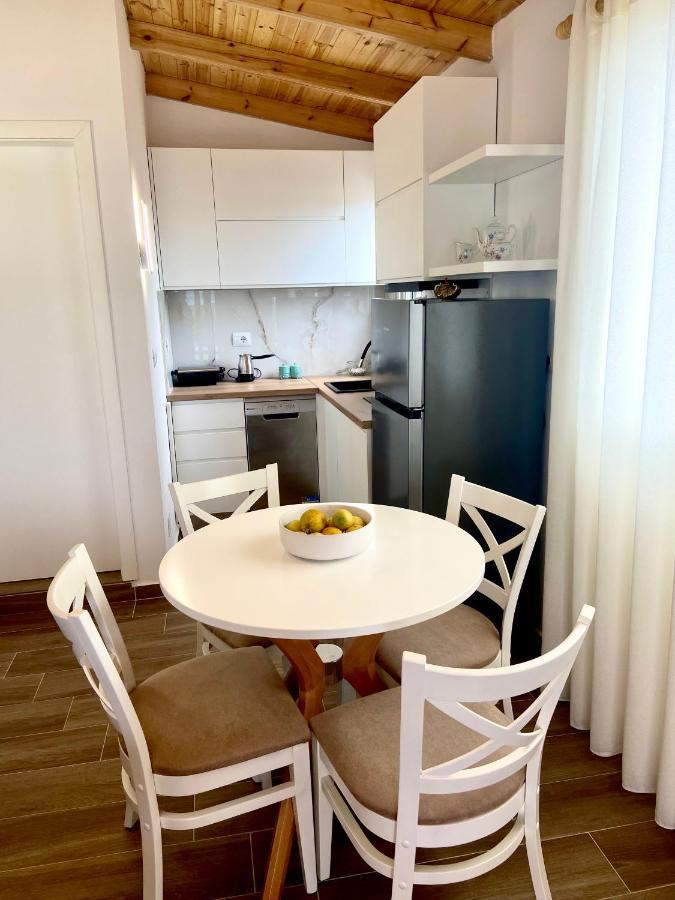 Panoramic Views Of Saranda Apartment Exterior photo